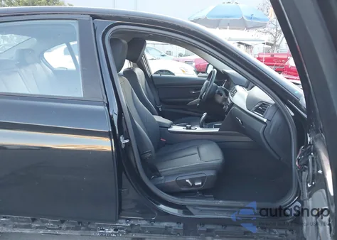 2017 BMW 320I z USA, uszkodzony, nr VIN WBA8E1G57HNU14075